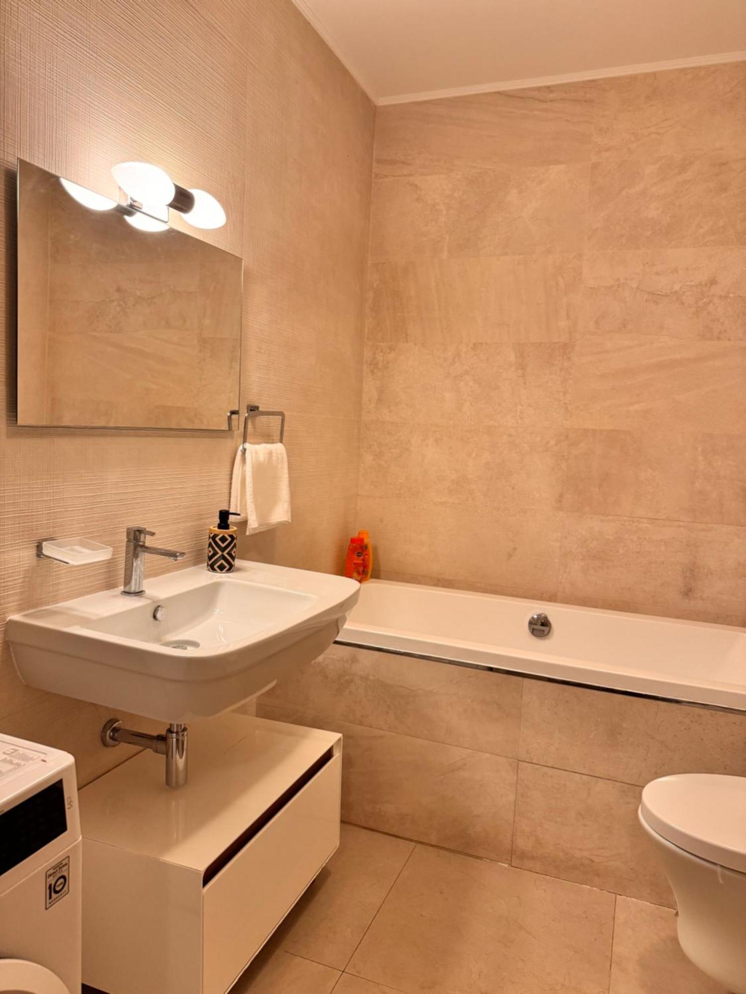 Appartement Guest 2 *